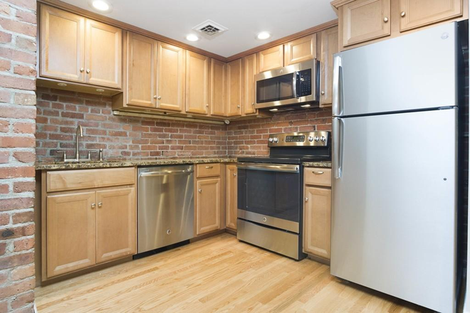 Kitchen - Cozy Renovated 2 Bedroom Apartment