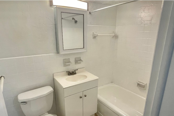 Photo - Madison House Apts