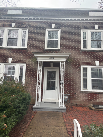 Front - Townhome near Reading Hospital