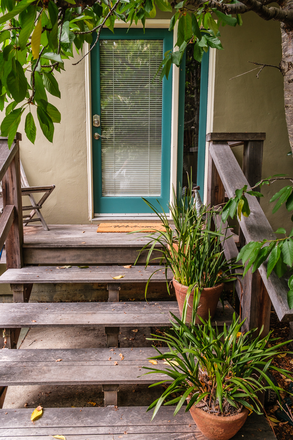 Apartment entry - Wonderful furnished 1BR garden apartment near the Gourmet Ghetto, walkable to campus