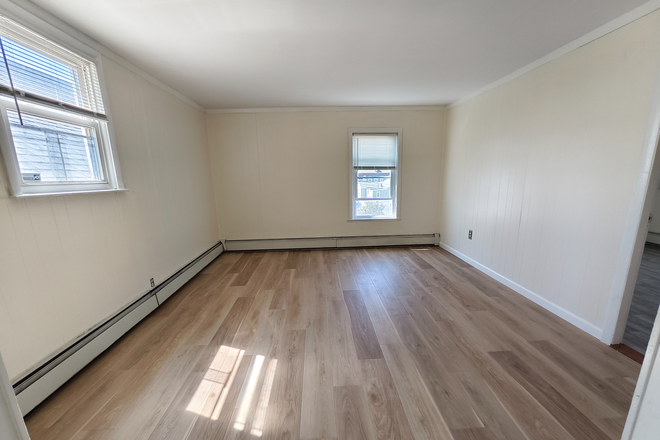 Livingroom - Wickenden St 2BR • 750 Sq Ft • FREE Laundry • Near Brown • $1,900 Triplex