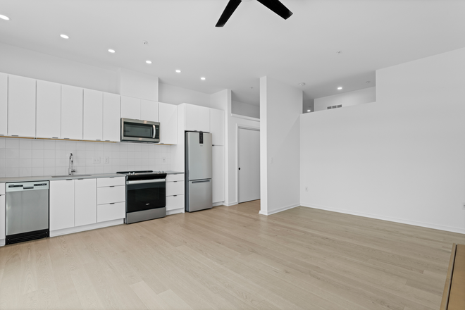 Kitchen Area - Top-Floor Living, Downtown Energy – Your Perfect Duke Retreat (Available 11/15/2025) Condo