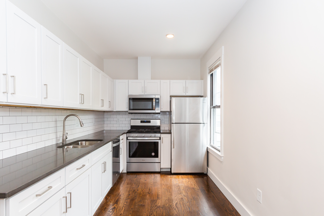 Call NOW for showings! 617-236-8550 - CLARY ST - *HALF FEE* RENOVATED OPEN CONCEPT INMAN SQ 3BR FOR *6/1/2026* W/ 1.5 BATH, LNDRY ON SITE Apartments