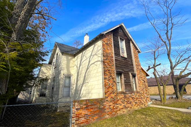 Exterior - 1436 Union