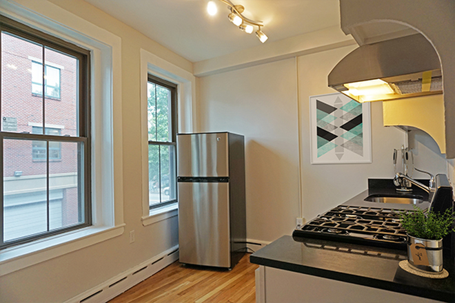 Call NOW for showings! 617-236-8600 - WILLOW ST - CUTE & COZY 2BR/1BA IN HEART OF CAMBRIDGE FOR *9/1/2025* W/ LNDRY IN BLDNG, H&HW INC! Apartments