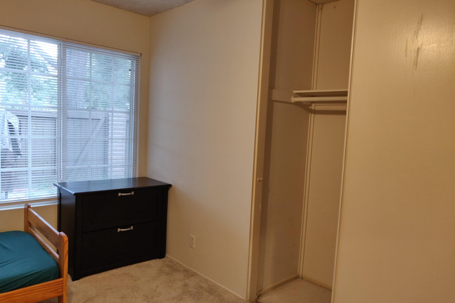 Bedroom - VILLAGE PARK House