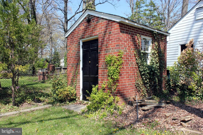 shed - 4 bdr house in University Park