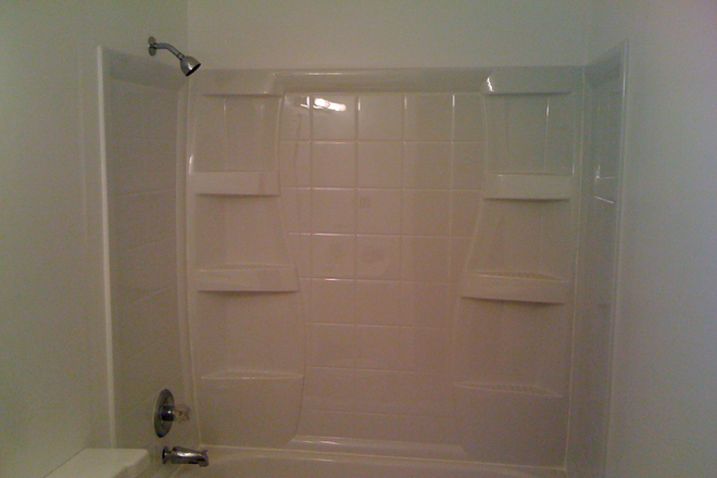 Bathroom 2 - 3 BR/2BA CONDO FOR RENT