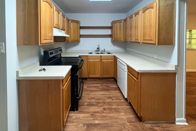 Photo - Pet Friendly 4BR/2BA Home Near UF Available for Fall 2026!