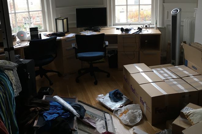 Large room overlooking Baystate Road - 120 Bay State Road