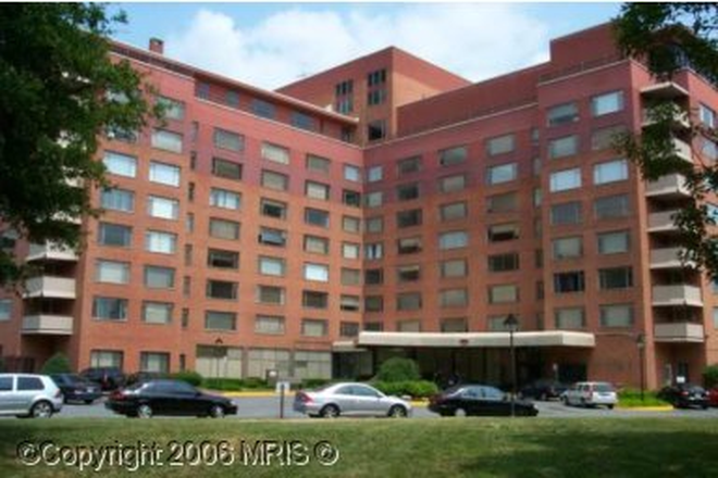 River Place South Building - River Place South, fully furnished studio apartment