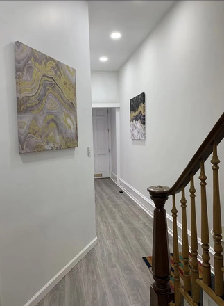 Hallway - Perfect location housing for Students Townhome