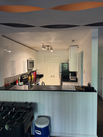 Kitchen - The Harrison Apartments