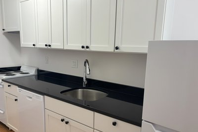 Kitchen - Room Rental Just Renovated 2 Beds we rent each room Seperatley move in NOW Apartments