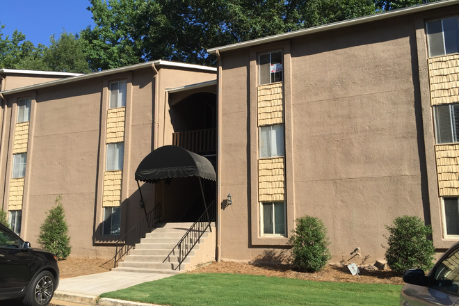 the condo building - Prime Location - Room for Rent Condo