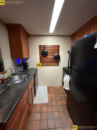 Kitchen - Gainsborough St 2 Bed Symphony