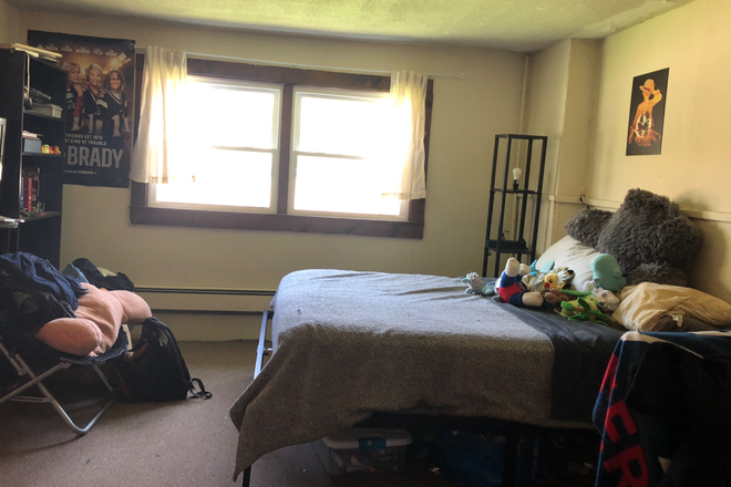 bedroom - Amherst - July 15 Two bedroom apartment