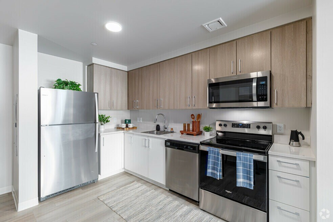 Kitchen - Fieldstone - Artisan  Lease Takeover for Graduate student   June and July