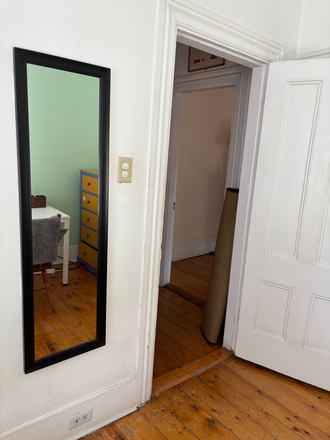 bedroom entrance wall mirror - Antrim St + Broadway,  quiet retreat convenient. House