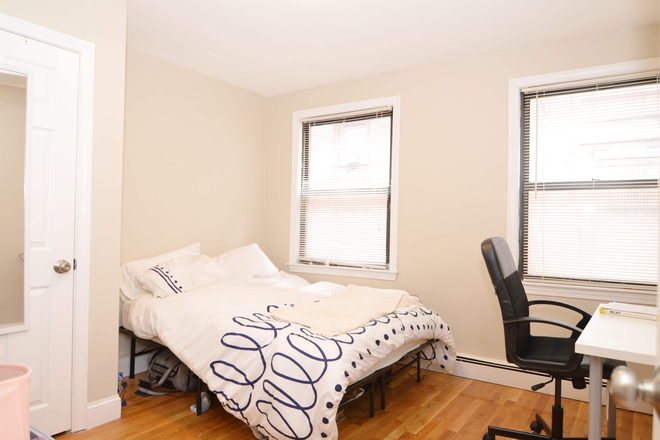 Bedroom 1 - 2 bdrm apt near Chinatown T Stop