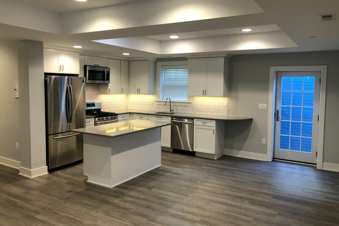 Kitchen - Luxury 2-Bedroom Residence in AU Park • Chef's Kitchen Apartments