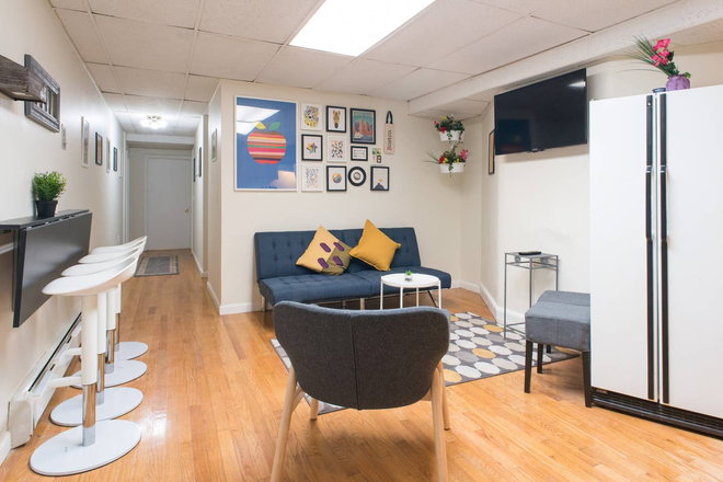 Call NOW for showings! 617-236-8550 - BAY STATE RD - *NO FEE* GRDN LVL 3 OR 4BR *AVAIL NOW* W/ DW, LNDRY IN BLDNG, 2.5 BATH, RNTL PRKNG! Apartments