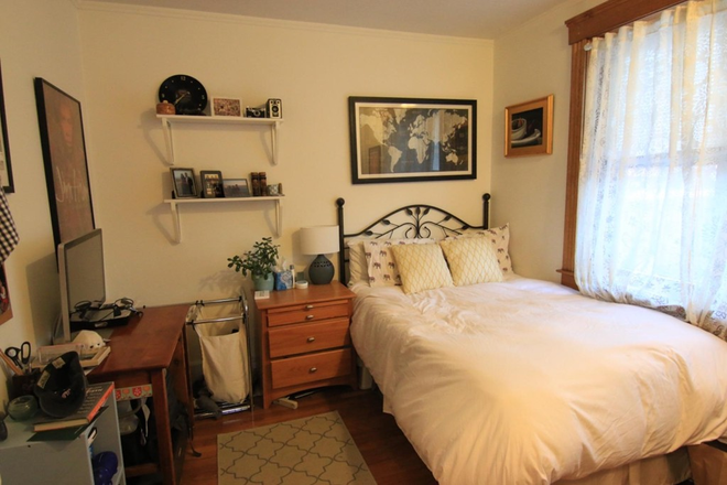 bedroom - *NO BROKERS FEE!* Sun-Drenched 1 Bed/1 Bath w/ Heat&Hot Water Inclu.! Available 9/1/26!! Apartments
