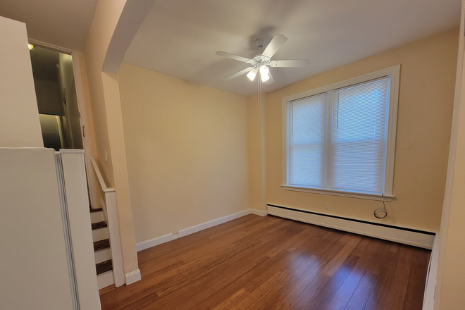 Living Room - 225 South 42nd Street Apartments
