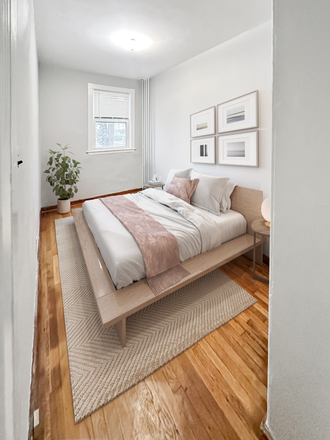 - - Right Close to Campus! 5 bed 3.5 bath w/ Laundry and Parking available Apartments