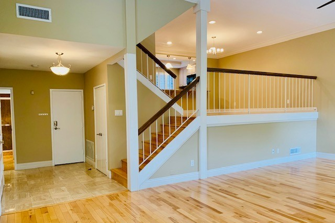  - INCREDIBLE 3BD/3BA TOWNHOME IN THE DEL CHARRO WOODS COMMUNITY OF LA JOLLA! $5,495/mo