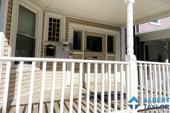 Exterior - Spacious 4 Bed 1.4 Bath on Sachem!!