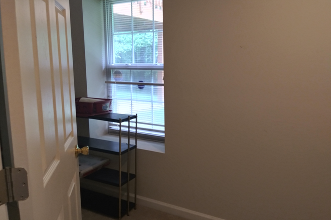 Bedroom - 5701 Silk Tree Drive, Riverdale, MD 20737, Close to Campus House