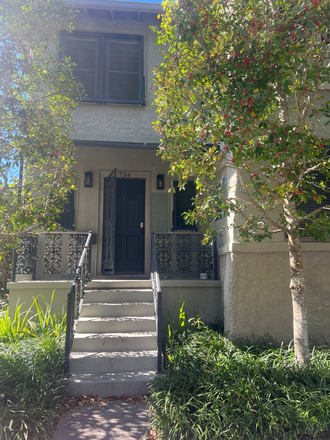 Beautiful house exterior in a prime Uptown location just steps from Tulane. - Pine Street Apartment- 5 Min Walk From Campus!