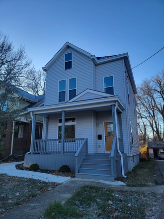 Front of House - 1353 Lincoln Ave in Walnut Hills House