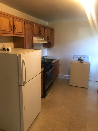 Call NOW for showings! 617-236-8600 - HAMMOND ST - *9/1/2025!* GREAT DEAL IN SOUTH END NEAR RUGGLES! 3BR/1BA W/ H&HW INC, IN UNIT LNDRY