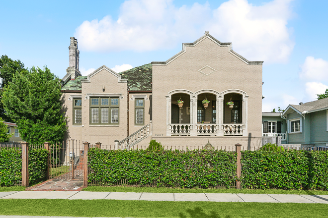 Street View - Beautiful Fully Furnished 3200 SQ Uptown House with 3B 2B, Kitchen, LR, DR, Sunroom and Front Porch
