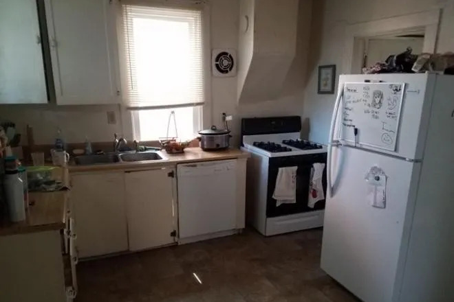 kitchen - Room on Marine Street, Subletting for Second Semester, Close to Campus, Nice House. text for more