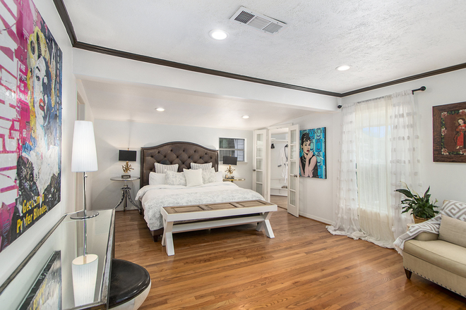 Primary Bedroom XL can fit 2 king beds - Large 4b 3b home bike to campus