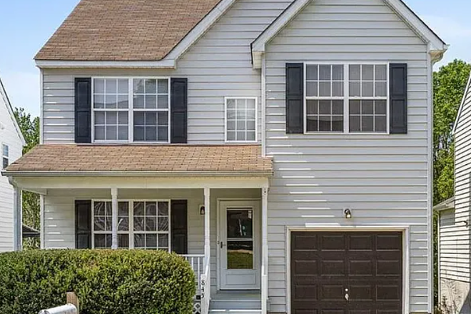 Outside - 4 Bd 3 ba Single Family Residence located in Seasons Trace