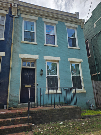 front of house - Single family home in the Fan