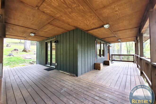 Photo - Beautiful 1 Bedroom Home with a Loft