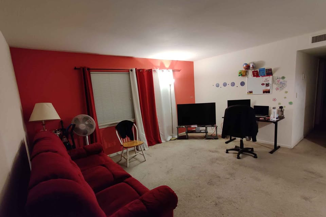 Common Area - Spring 2026 (from December 15) Master Bedroom Sublease Chasewood Downs 2BHK