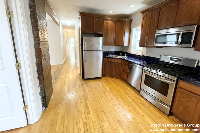 kitchen - Amazing 4 bed 1.5 bath apartment on Iroquois St in Mission Hill