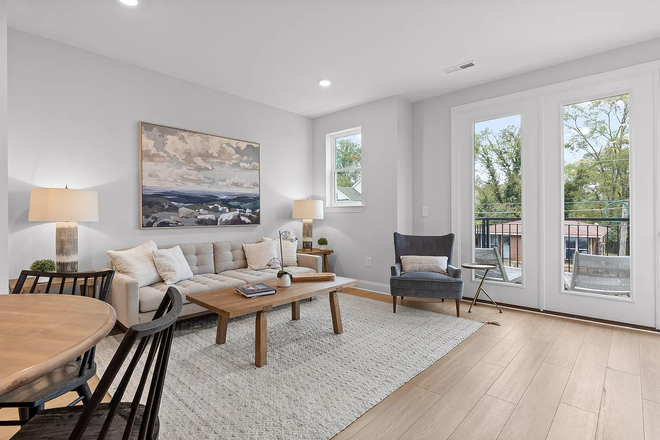 Living - Bexley condos, close to Erlanger and UTC