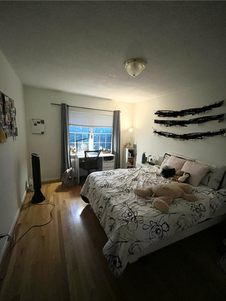 bedroom 1 - 2 Rooms Available in 3BR Condo – Brighton (Near BC)