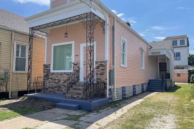 Front of house - Fresh renovation in the Freret Corridor 3 bed / 2 bath