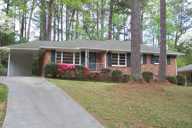 Front - Brick Ranch for Rent 3.5 miles from Emory - 3 BR/1.5 Bath House