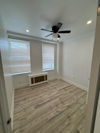 Bedroom - Apartment and Walk to TJU and Penn Medicine Center City