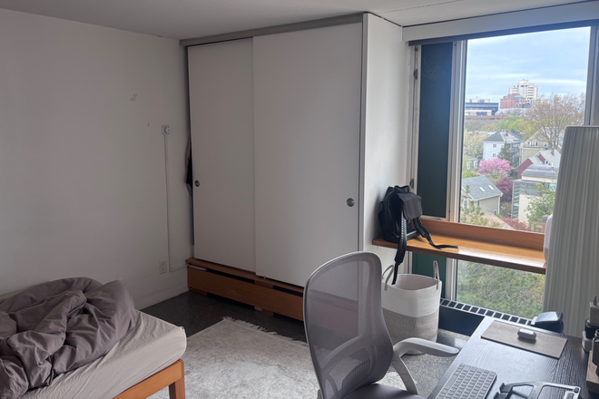 Bedroom - Peabody Terrace Apartments