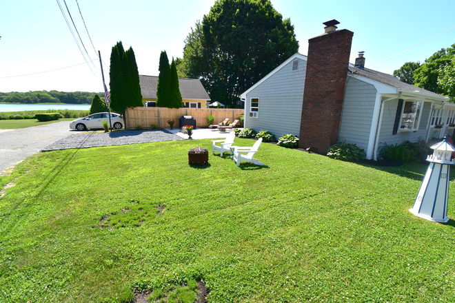 Outside - 257 Middlebridge Road House